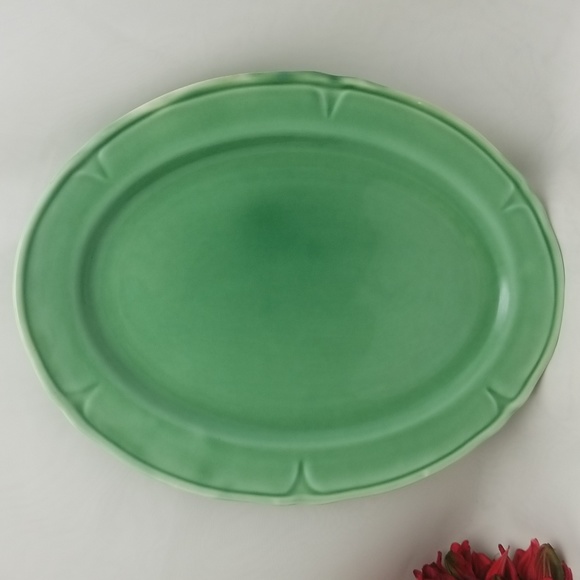 Mount Clemens Pottery Petal Green Oval Serving Platter - Picture 12 of 15